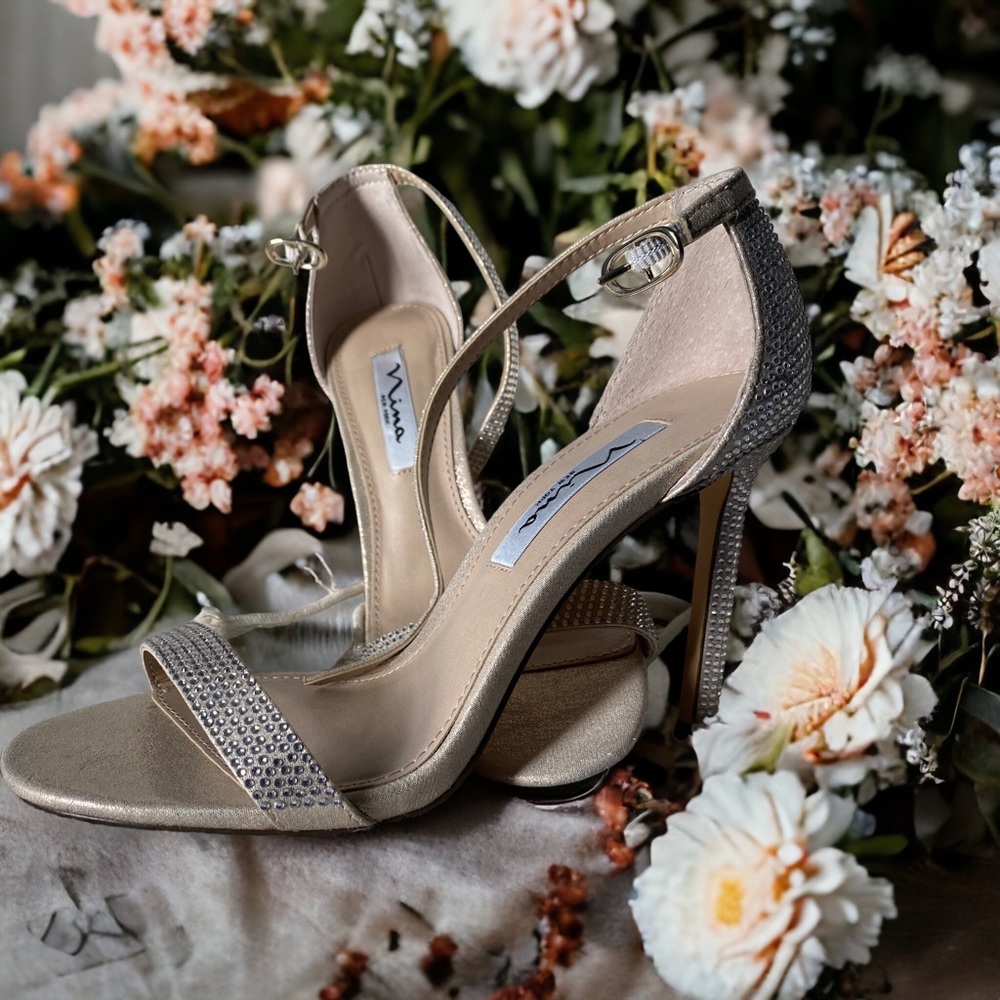 Womens dress/bridal sandal w/4 inch heel, size 7.5